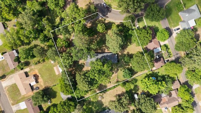 28 Rambling Rd., Longview, TX 75604