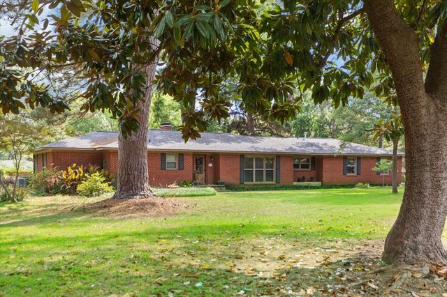 28 Rambling Rd., Longview, TX 75604