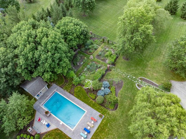 5414 Abbeyhill Road, Fort Wayne, IN 46814