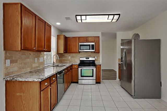1611 Sterling Village Drive, Spring, TX 77386