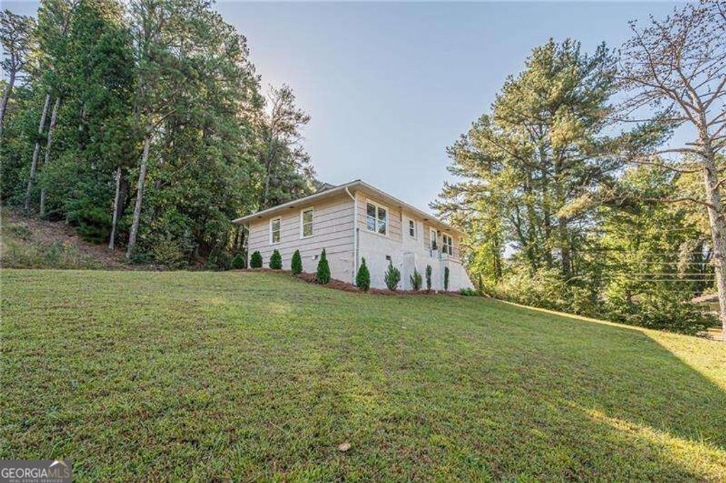 470 Barnes Mill Drive, Marietta, GA 30062 — photo 2
