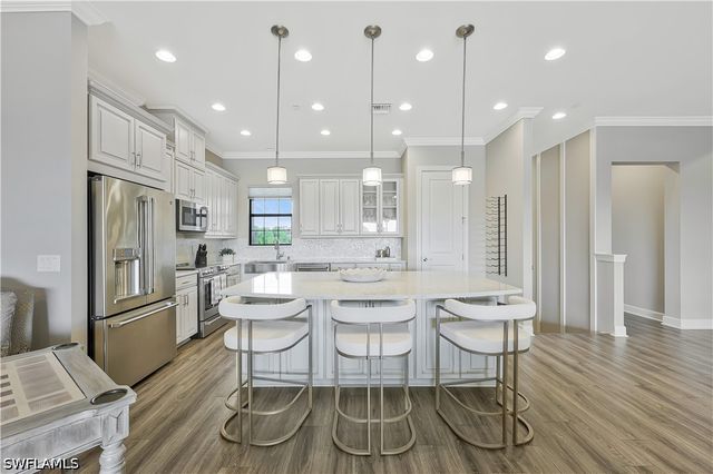 9672 Montelanico LOOP 203, Naples, FL 34119