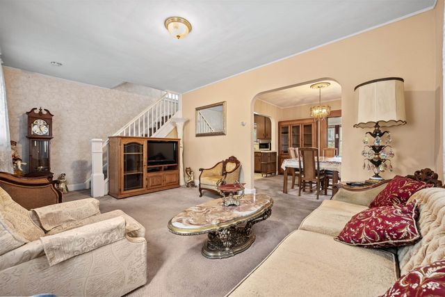 78 FLOYD AVE, Bloomfield, NJ 07003