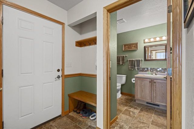 5685 BLAKE ROAD, De Pere, WI 54115