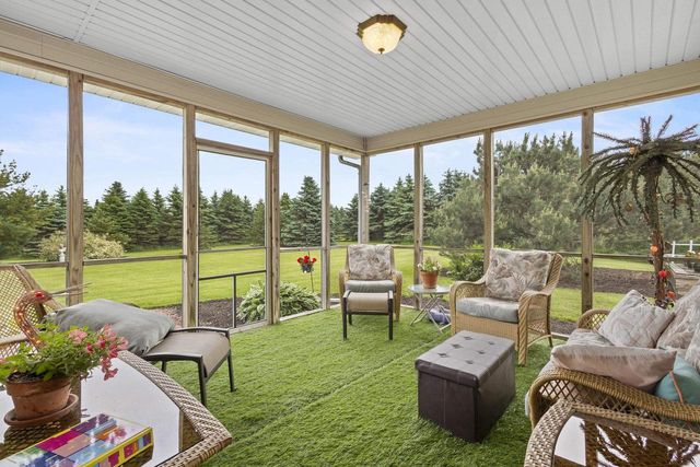 5685 BLAKE ROAD, De Pere, WI 54115