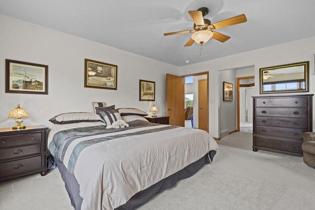 5685 BLAKE ROAD, De Pere, WI 54115