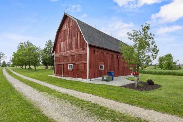 5685 BLAKE ROAD, De Pere, WI 54115