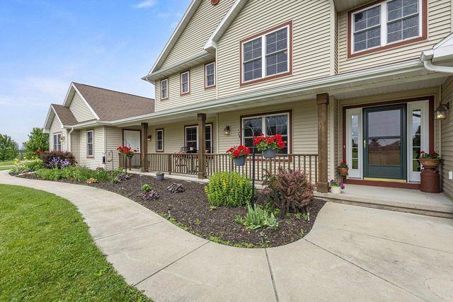 5685 BLAKE ROAD, De Pere, WI 54115