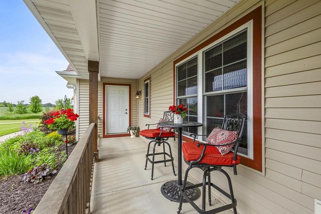 5685 BLAKE ROAD, De Pere, WI 54115