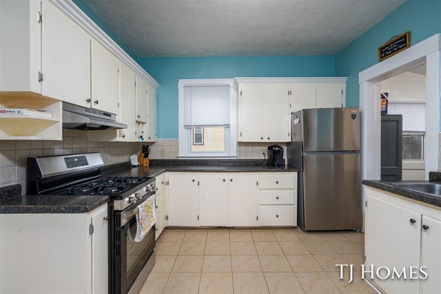 619 Lydia Street, Grand Rapids, MI 49503