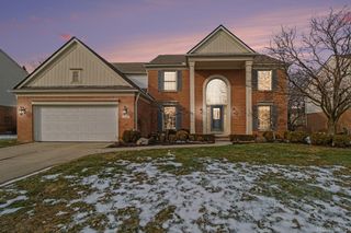 1901 Midchester Drive, West Bloomfield Charter Township, MI 48324