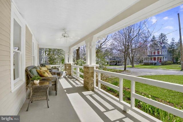 3927 WASHINGTON ST, Kensington, MD 20895