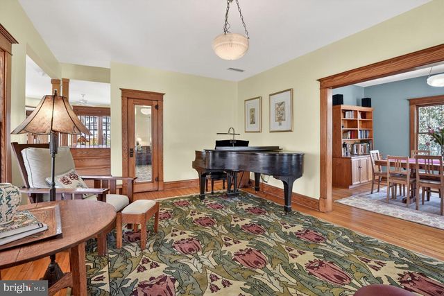 3927 WASHINGTON ST, Kensington, MD 20895