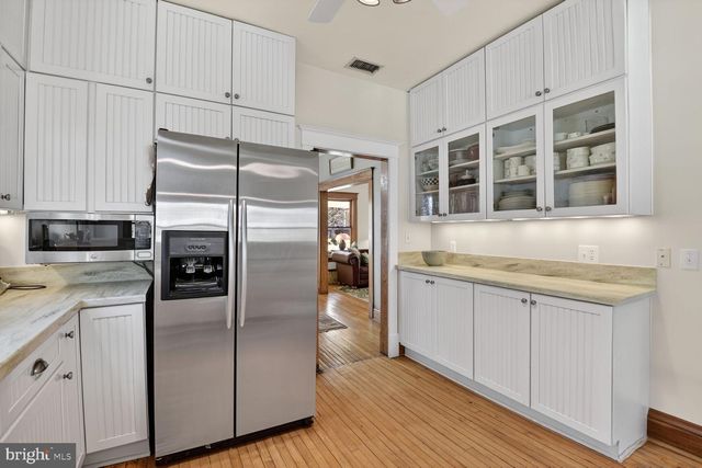 3927 WASHINGTON ST, Kensington, MD 20895