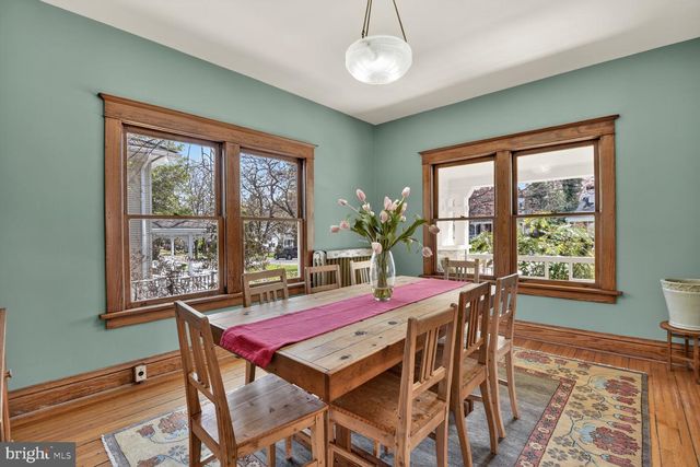 3927 WASHINGTON ST, Kensington, MD 20895