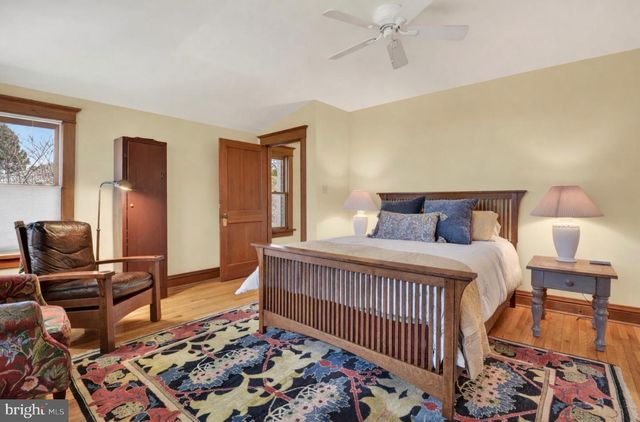 3927 WASHINGTON ST, Kensington, MD 20895