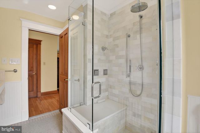 3927 WASHINGTON ST, Kensington, MD 20895