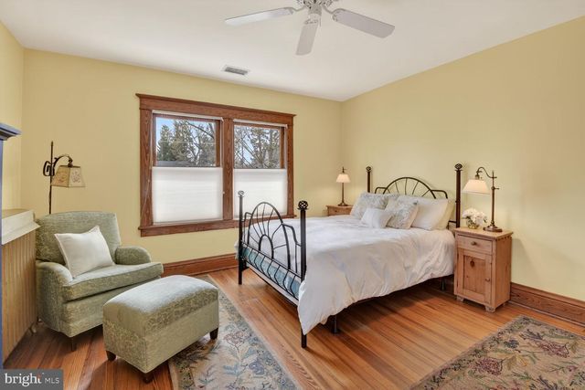 3927 WASHINGTON ST, Kensington, MD 20895