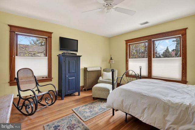 3927 WASHINGTON ST, Kensington, MD 20895