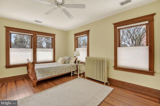 3927 WASHINGTON ST, Kensington, MD 20895