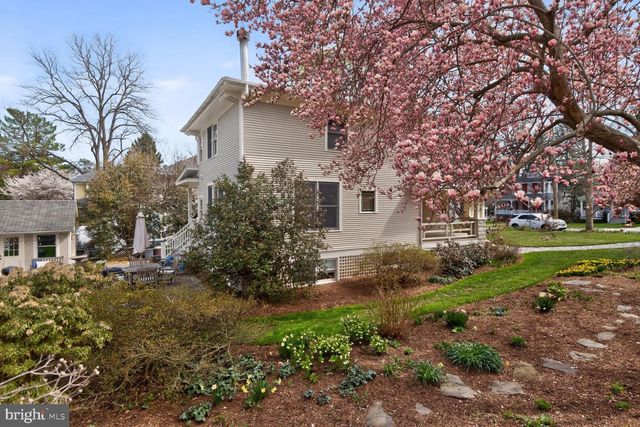 3927 WASHINGTON ST, Kensington, MD 20895