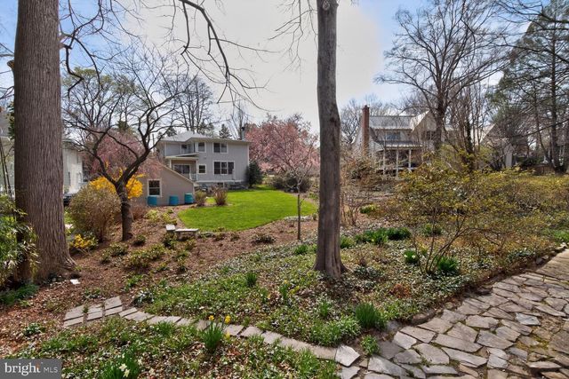 3927 WASHINGTON ST, Kensington, MD 20895