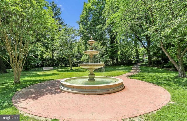 3927 WASHINGTON ST, Kensington, MD 20895