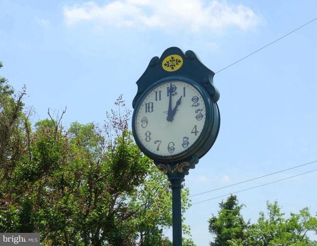 3927 WASHINGTON ST, Kensington, MD 20895