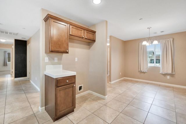 5904 E Fillmore Avenue, Fresno, CA 93727