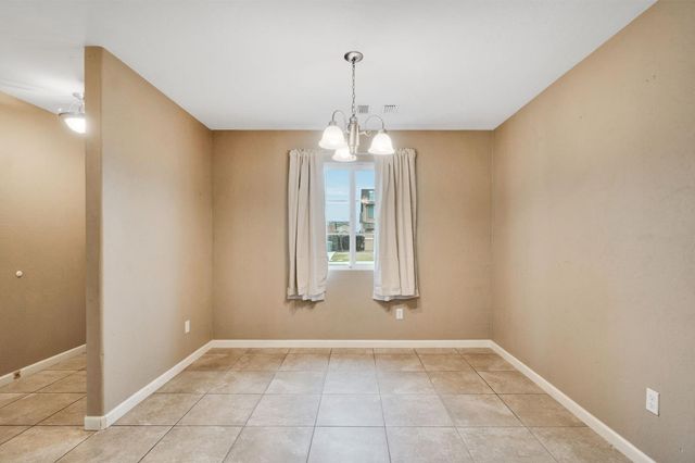 5904 E Fillmore Avenue, Fresno, CA 93727