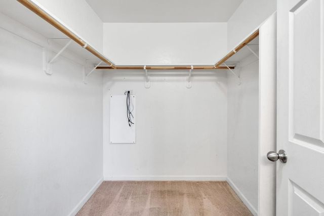 5904 E Fillmore Avenue, Fresno, CA 93727