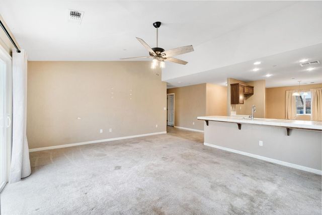 5904 E Fillmore Avenue, Fresno, CA 93727