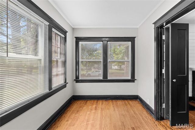 7618 Springdale Drive, St Louis, MO 63121