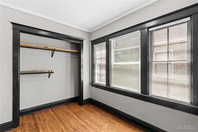 7618 Springdale Drive, St Louis, MO 63121