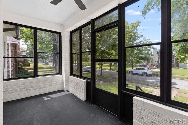 7618 Springdale Drive, St Louis, MO 63121