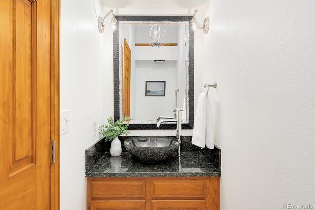 1576 E Nichols Circle, Centennial, CO 80122