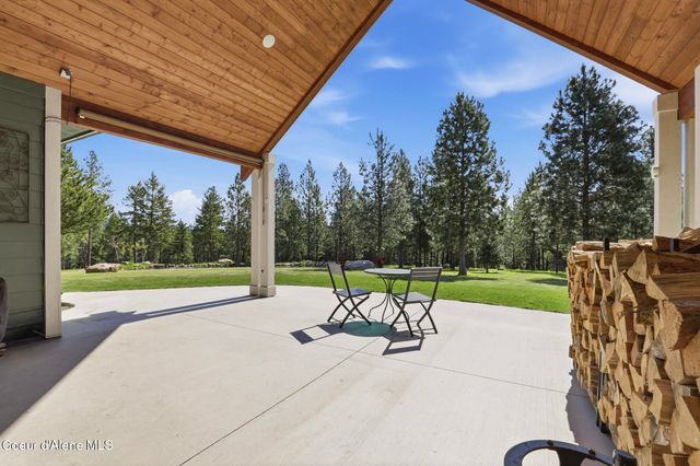 8802 W BENTON WAY, Coeur D'alene, ID 83814