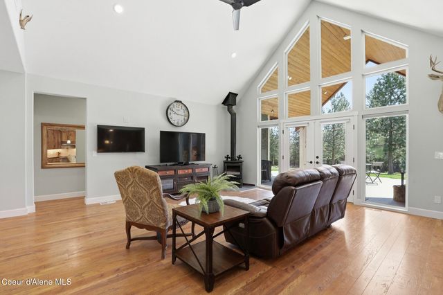 8802 W BENTON WAY, Coeur D'alene, ID 83814