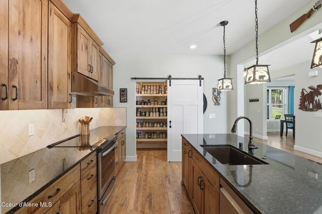 8802 W BENTON WAY, Coeur D'alene, ID 83814