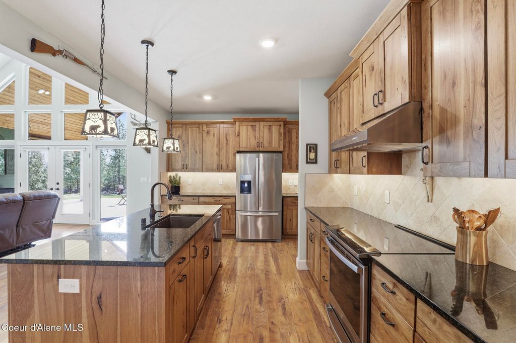 8802 W BENTON WAY, Coeur d'Alene, ID 83814 photo 11