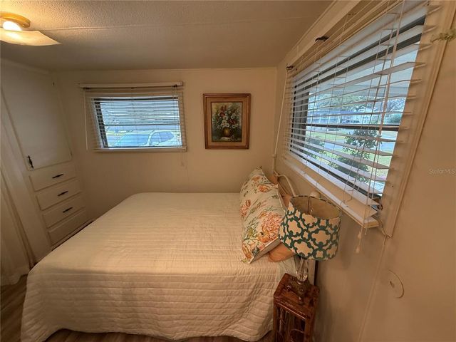 1127 BELMONT CIRCLE, Tavares, FL 32778