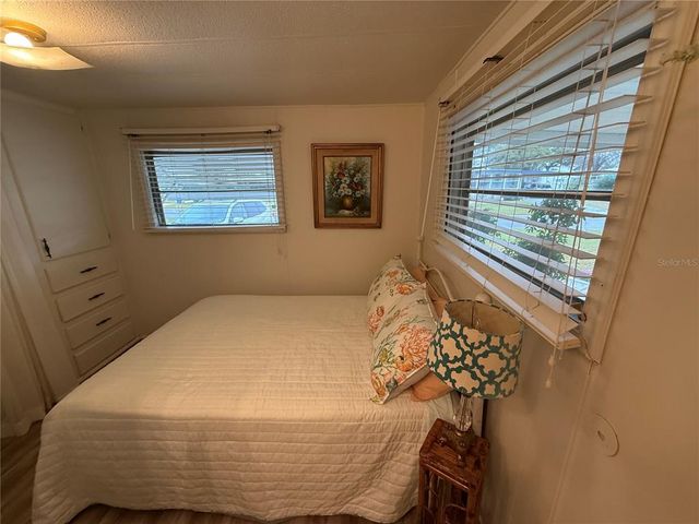 1127 BELMONT CIRCLE, Tavares, FL 32778