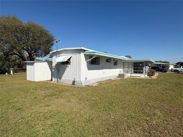 1127 BELMONT CIRCLE, Tavares, FL 32778