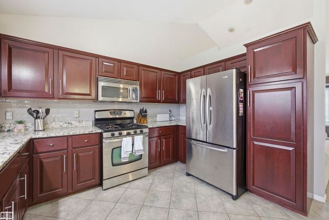 45306 Dante Drive, Macomb, MI 48042