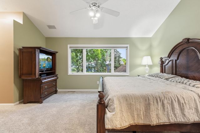 14809 White Oak Drive, Burnsville, MN 55337