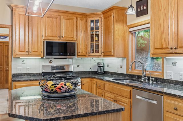 14809 White Oak Drive, Burnsville, MN 55337