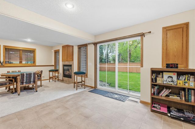 14809 White Oak Drive, Burnsville, MN 55337
