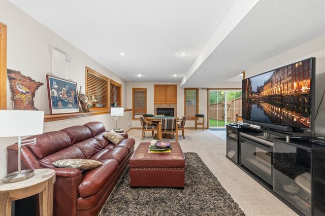 14809 White Oak Drive, Burnsville, MN 55337