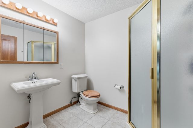 14809 White Oak Drive, Burnsville, MN 55337