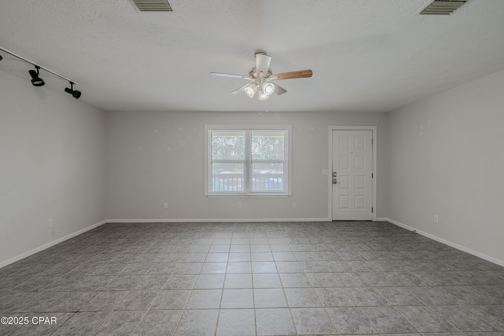 7813 N Lagoon Drive 4H, Panama City Beach, FL 32408